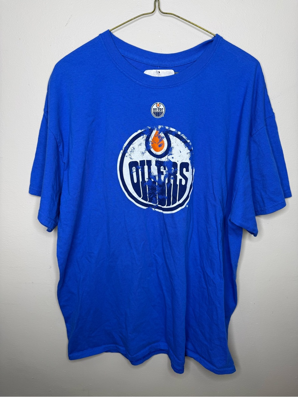 Edmonton Oilers Men's Royal Blue Distressed Logo Graphic Tee XL
